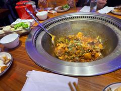 -山河屯铁锅炖(哈西站店)