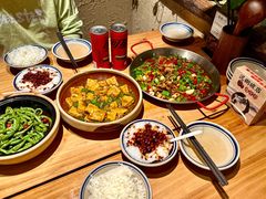 -泥糊破店小酒馆·团建聚餐(南京西路店)