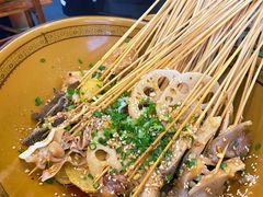 -上上签·冷锅串串(六灌路店)