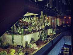 -The ROOF (通盈中心店)