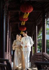 -喜爱高定婚纱摄影