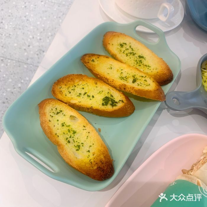 库滋明·俄罗斯特色美食(中央大街店)蒜香法棍图片