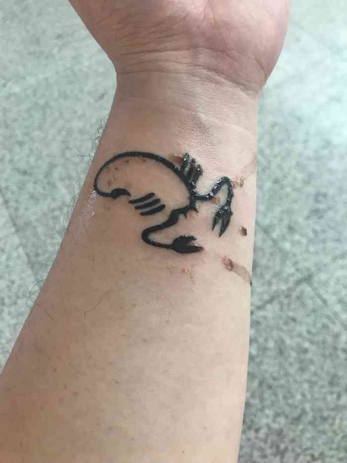 九龙堂纹身(解放碑总店)-"【风格】清新第一次纹身选择到九龙堂是明.