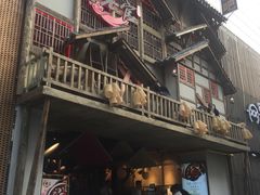 门面-哥老官重庆美蛙鱼头(西湖银泰十一哥店)