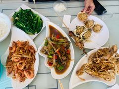 -覃记海鲜美食餐厅