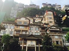 611872007644678505-屋顶顶城市·江景酒店-客房部