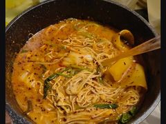 -曹宝林砂锅麻辣烫(星光路店)