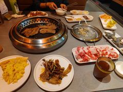 -黑金·寻焰自助百汇·烤肉·火锅(中街店)