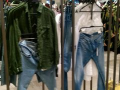 -ZARA(凯德乐峰广场店)