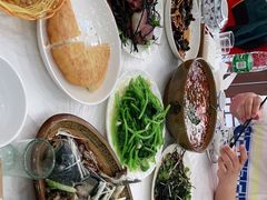 -乡土特色.冷锅鱼.牦牛肉汤锅