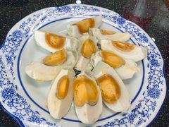农家秘制咸鸭蛋-七的湖·晚芳亭·阳澄湖农家菜·大闸蟹(莲花岛店)