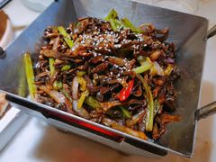 干锅香煸茶树菇-弄堂里(西溪龙湖天街店)