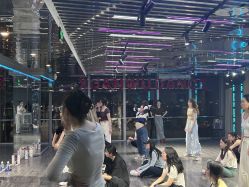 -泫舞舞蹈工作室