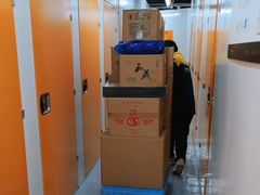 -安东易迷你仓自助寄存仓库(淞虹路店)