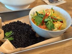 泰式黄咖喱鲷鱼虾仁饭-Wagas沃歌斯(枫蓝国际店)