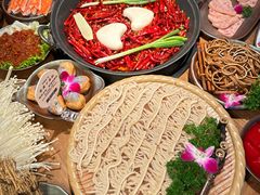 -巴卤社老火锅(财富店)