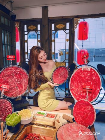 巴蜀大将 IFS概念店  来到成都必吃巴蜀大将、才不