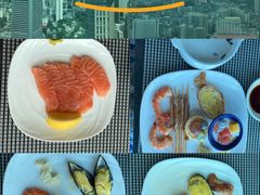 -亚洲国际大酒店·云顶阁旋转自助餐厅