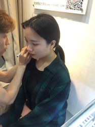 -花师傅专业手穿耳洞打耳洞穿孔