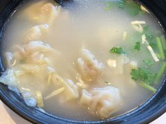 上海小馄饨-小杨生煎(南京东路食品一店)