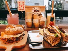 -Catch Bagel(芳草地店)