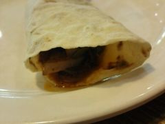 烤肉卷-巴依兄弟西域美食(机场店)