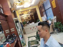 -尼特斯男士发型馆