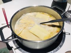 -煲王粤菜餐厅(中侨中心店)