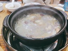 -濠轩阁特色生蚝火锅(水湾路店)