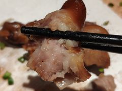新疆孜然烤猪蹄-九毛九山下的院(荔湾领展广场店)