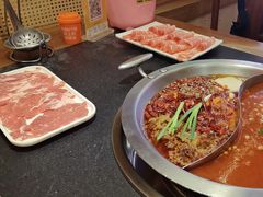 -沸炉重庆老火锅(军事博物馆店)