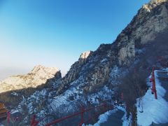 -鸡鸣山旅游风景区