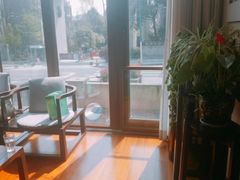-黔蘑菇四季餐厅(观山湖店)