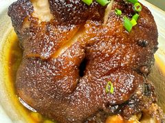 招牌黑皮肘子-老码头黑皮肘子锅包肉(赣水路店)