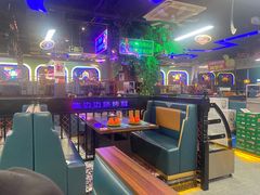-路边边地标烧烤·川菜·小龙虾·音乐酒馆(良乡长虹店)
