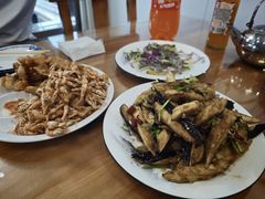 -美顺香食府鱼头老店(雪野湖店)