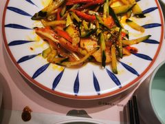 -黄记煌三汁焖锅(新佳丽江汉路店)