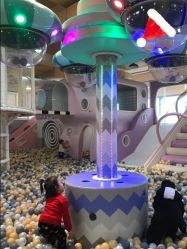 -多多淘儿童体验中心(重庆来福士店)