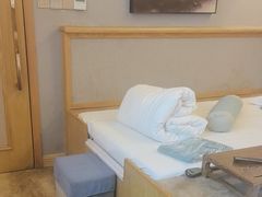 -云中漫步·足疗养生会馆(金开店)