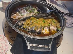 -阿瓦山寨·湘菜现炒·剁椒鱼头王(咸阳总店)