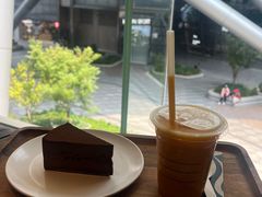 -星巴克臻选(济南恒隆店)
