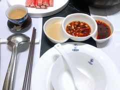 -红鼎豆捞·非遗鲍皇汤火锅(宝丰路店)