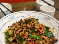 -湘缘道客•湘缘饭店·25年湘菜馆(古墩路店)