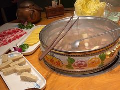 -娜仁图雅蒙古美食村(33小镇店)