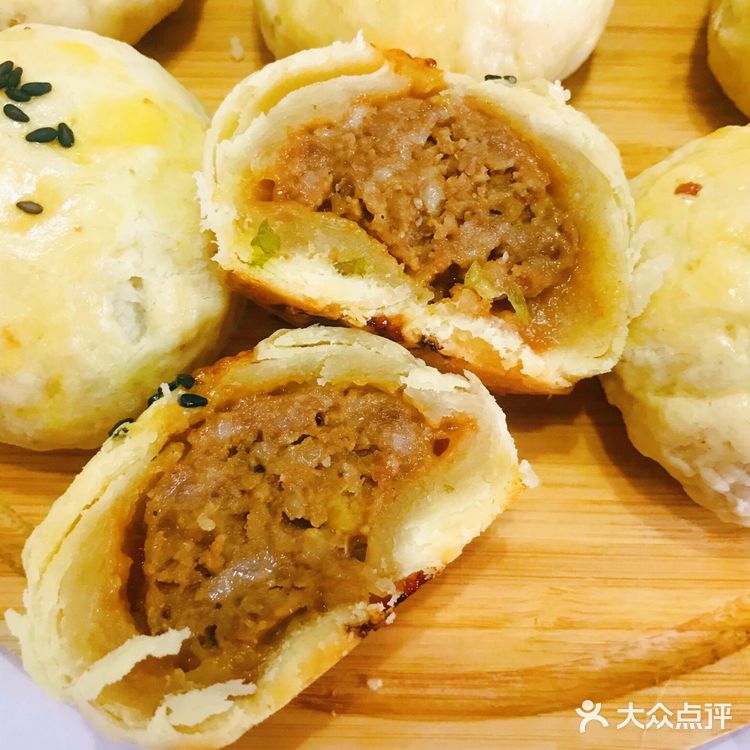 传统苏式鲜肉月饼，鲜香美味一口掉渣！