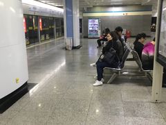 -陆家浜路(地铁站)