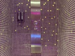 天鹅恋情侣主题酒店(积玉桥店)-天鹅恋主题酒店(积玉桥地铁站店)