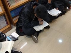 -新华书店(沙坪坝书城店)