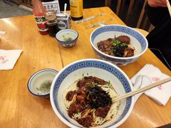 -沪西老弄堂面馆(定西路店)