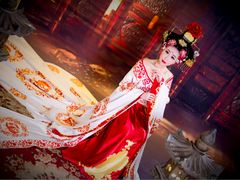 -九月鹰飞汉服摄影工作室